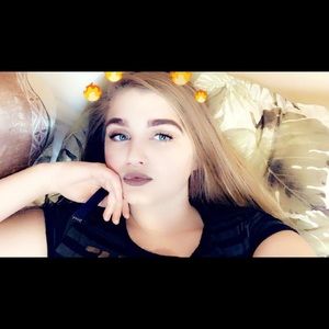 Meet your Posher, Madeline